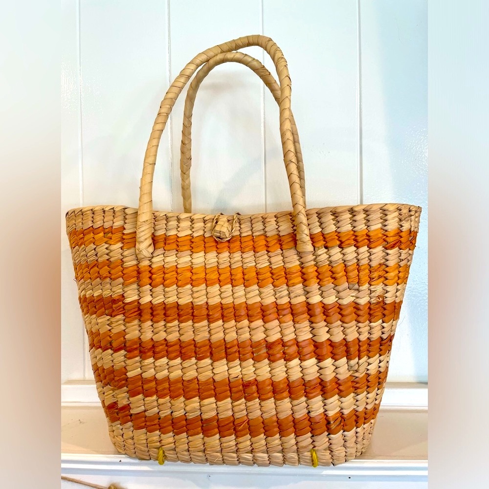 COPY - NWOT Oversized Wicker Tote